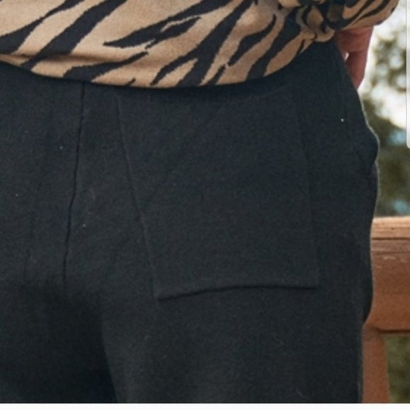 BLACK COMFY JOGGERS - Picture 8 of 9